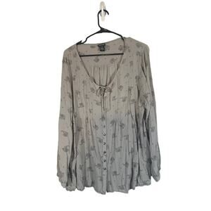 Torrid Gray Floral Long Sleeve Crew Neck Button Front Blouse Women Sz 3 Sz 22
